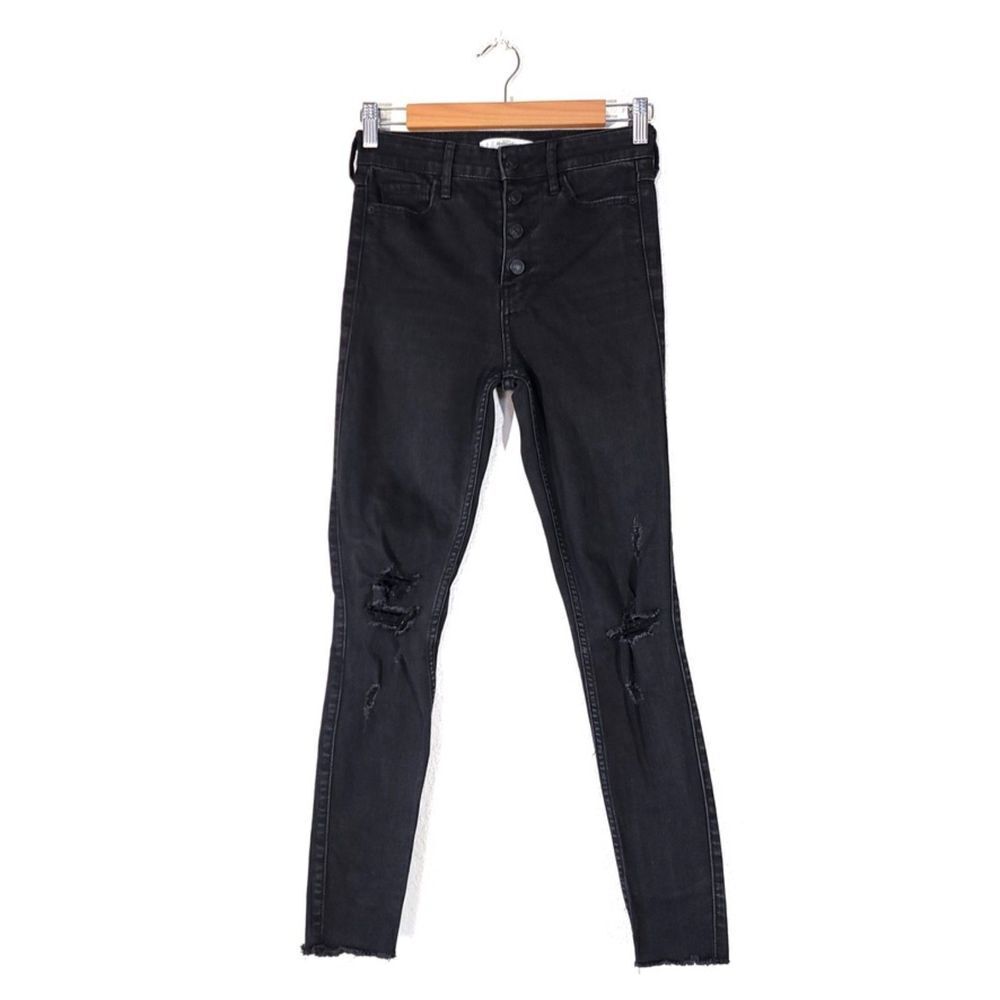ABERCROMBIE and FITCH High Rise Raw Hem Distressed Super Skinny Jeans Black 25